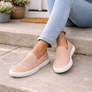Vionic Midi Perf Orthotic Slip On Sneakers Womens 8.5 Blush Pink Comfort Walking